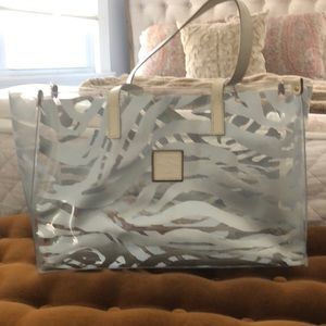 Dooney & Bourke Tote